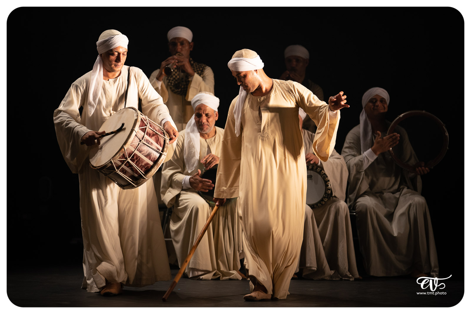 DANS LE CERCLE DES HOMMES DU NIL - CENTRE MEDHAT FAWZY DE MALLAW